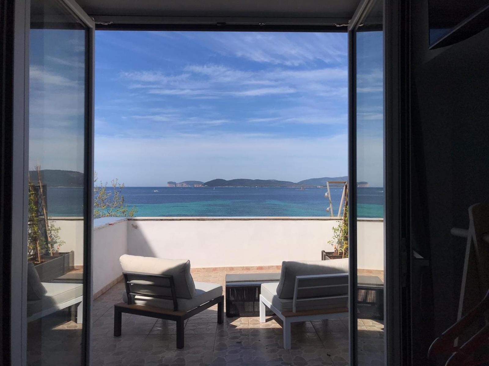 Giosuero Beach ألغيرو المظهر الخارجي الصورة